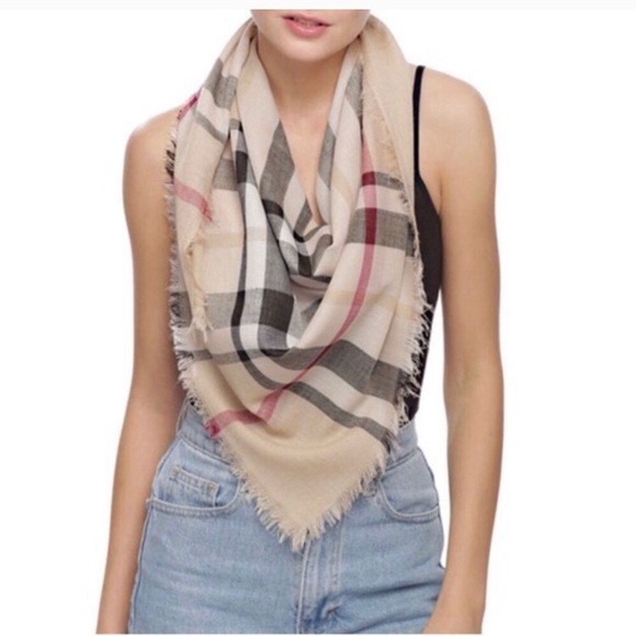 ✨SALE!✨LAST1!✨5⭐️NEW! BEIGE PLAID WRAP SHAWL SCARF - Picture 4 of 4